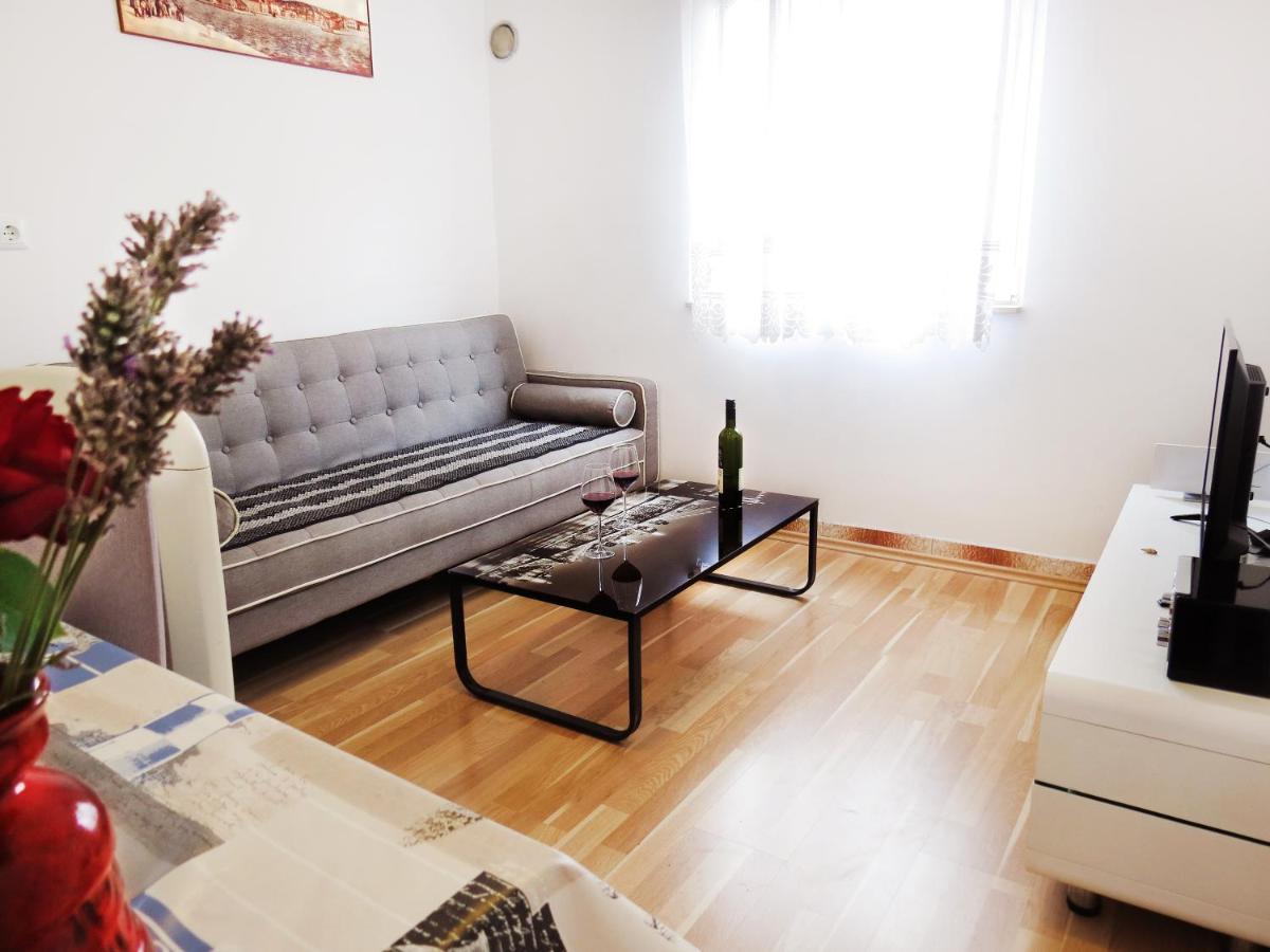 Apartment Jadro Supetar Kültér fotó